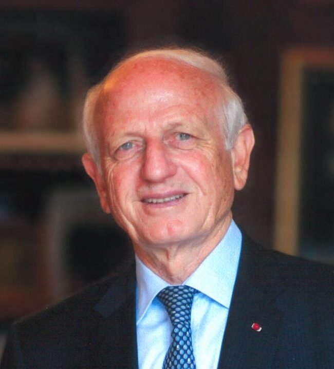 ANDRÉ AZOULAY